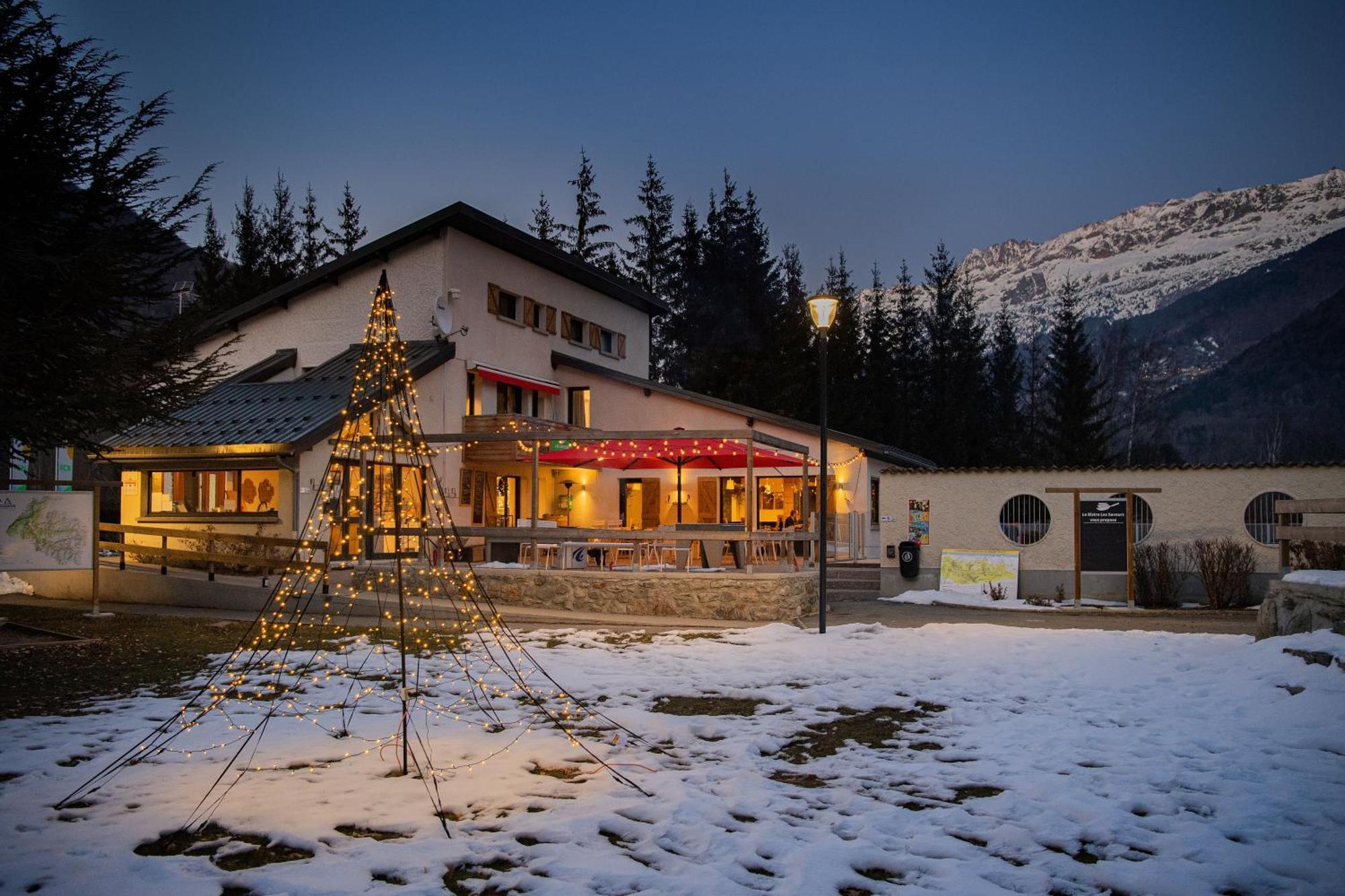 Camping Rcn Belledonne Le Bourg-d'Oisans Bagian luar foto