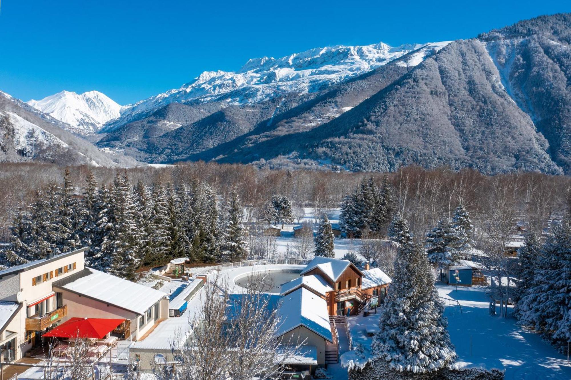 Camping Rcn Belledonne Le Bourg-d'Oisans Bagian luar foto