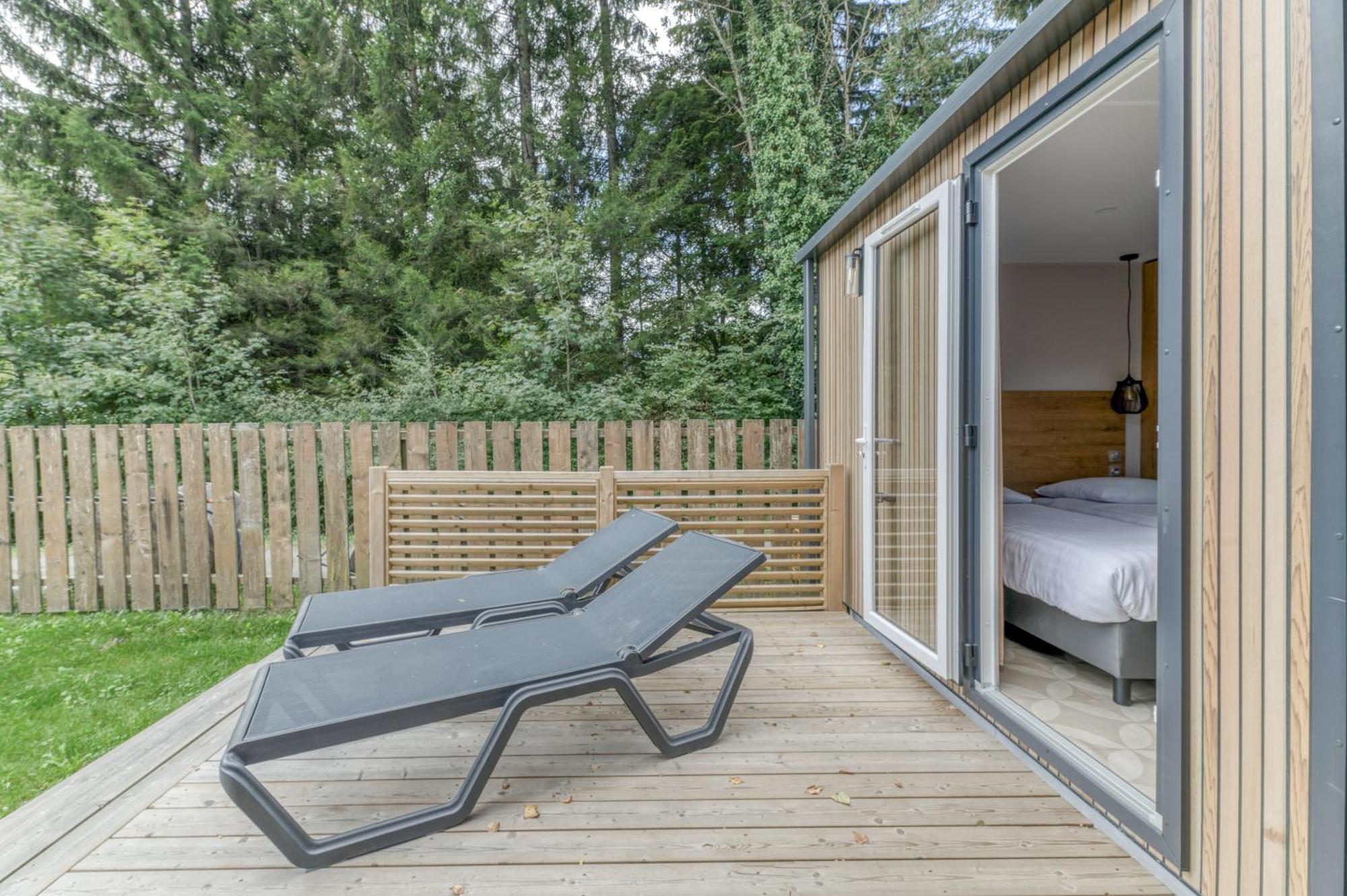 Camping Rcn Belledonne Le Bourg-d'Oisans Bagian luar foto