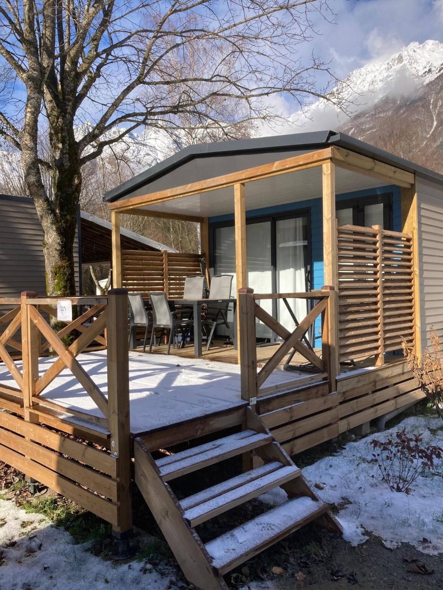 Camping Rcn Belledonne Le Bourg-d'Oisans Bagian luar foto
