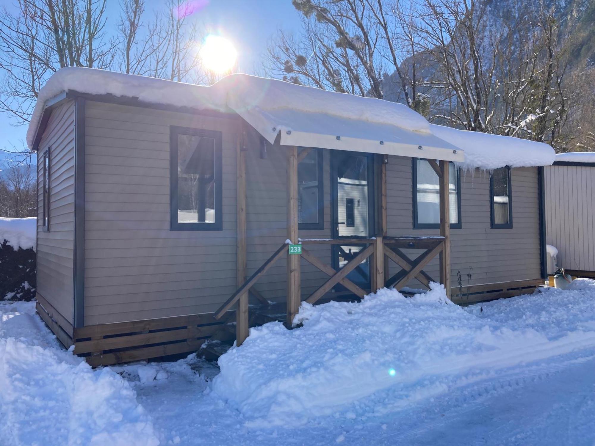 Camping Rcn Belledonne Le Bourg-d'Oisans Bagian luar foto