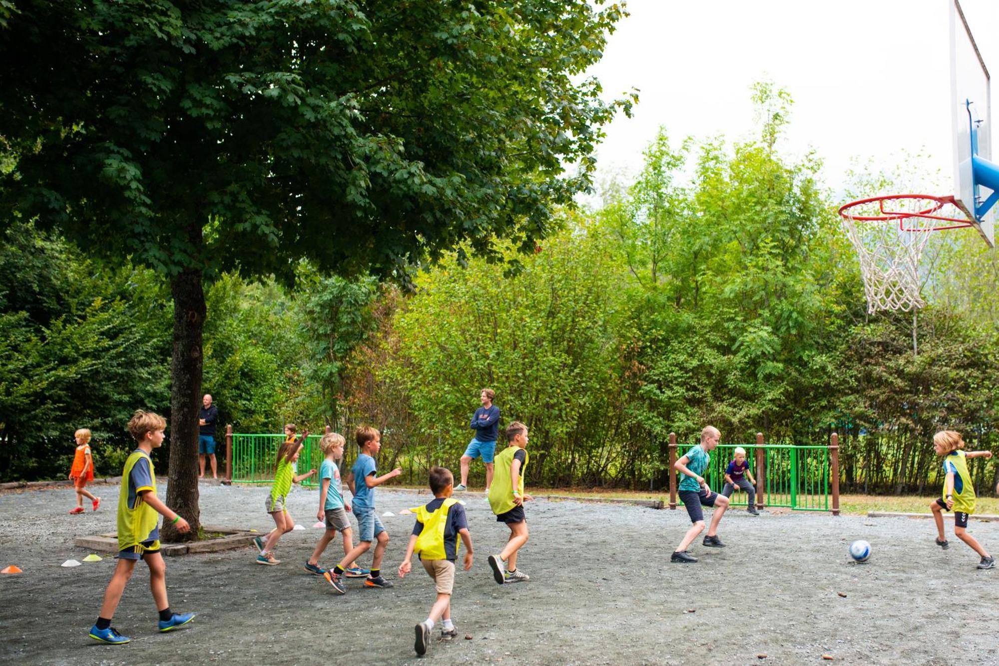 Camping Rcn Belledonne Le Bourg-d'Oisans Bagian luar foto